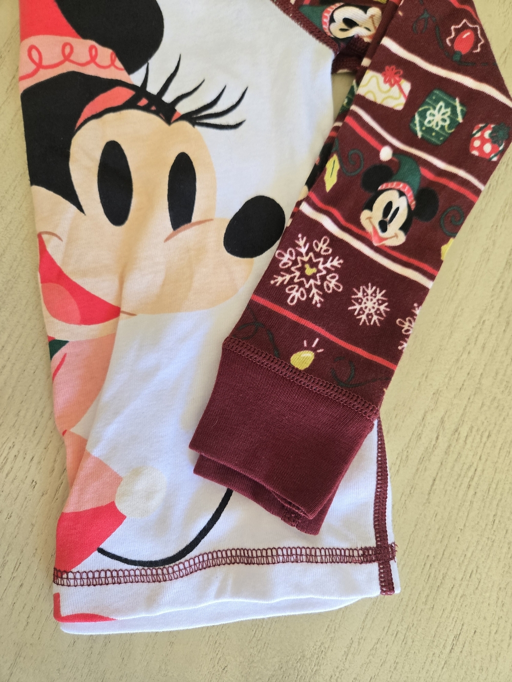 Disney Minnie Mouse PJ Set - Picture 9 of 13